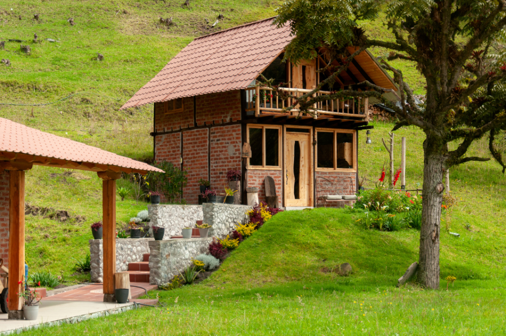 tiny mountain house 